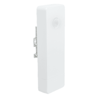 Suscriptor Inalámbrico / 5 GHz / MIMO 2x2 / 140 Mbps / Antena Integrada 14 dBi / Alcance 3 km (1.86 mi) / IP55